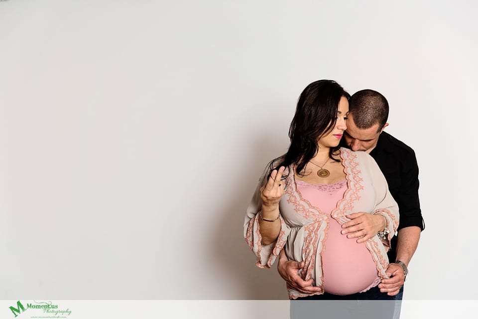 Ang Waterton - Cornwall maternity photographer - Cornwall family photographer 