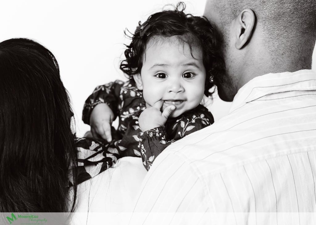 Cornwall children's photographer - finger in mouth