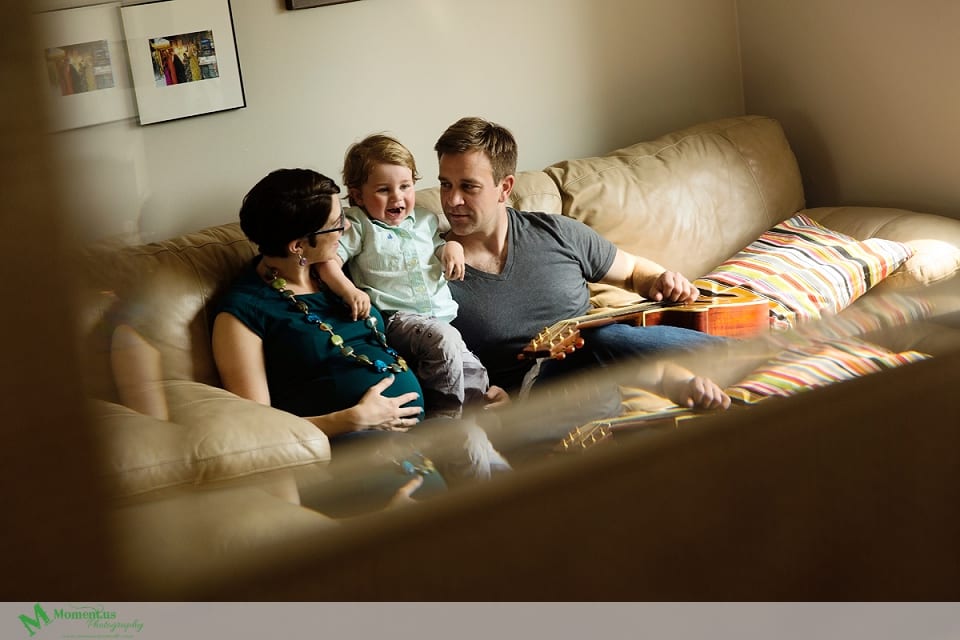 Cornwall maternity photo session - family in the mirror