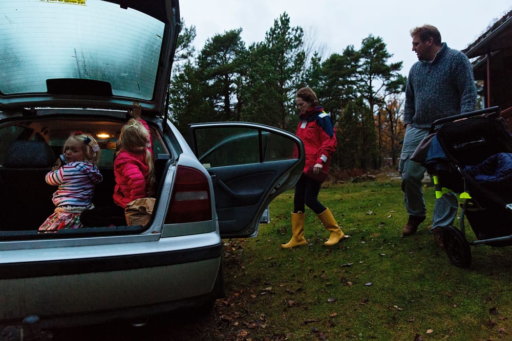 Stockholm family getting into car