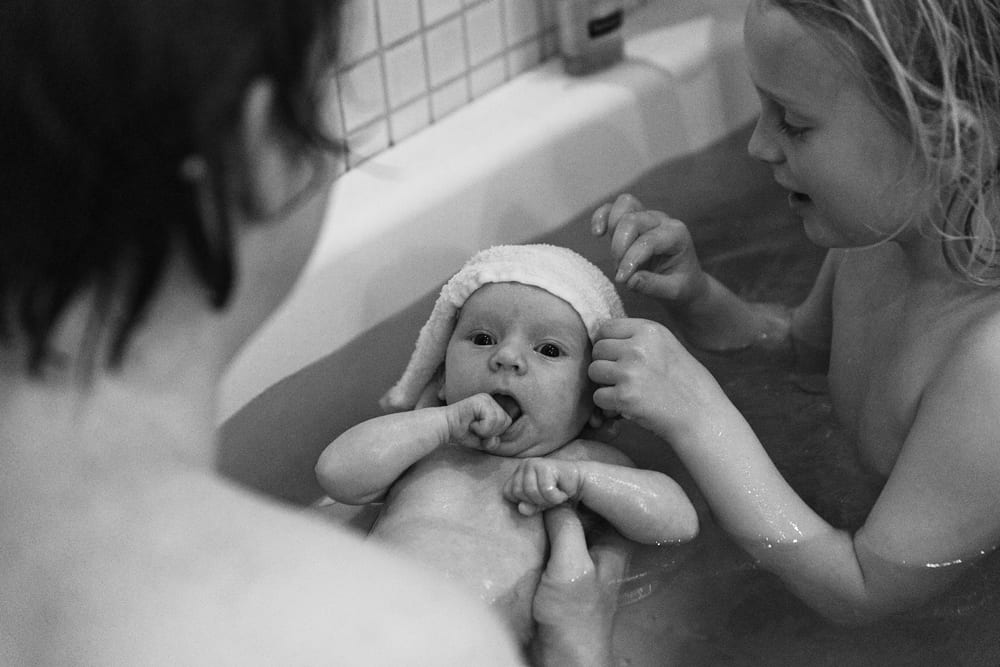 Stockholm family in tub