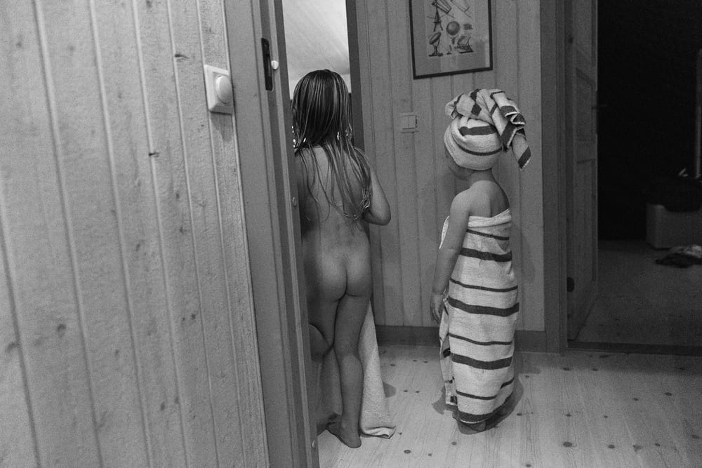 Stockholm girls after bath in towels