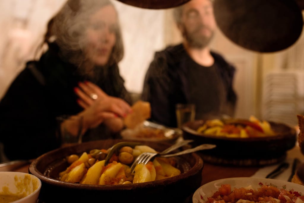 Wedding photographer in Morocco - steam from tagine