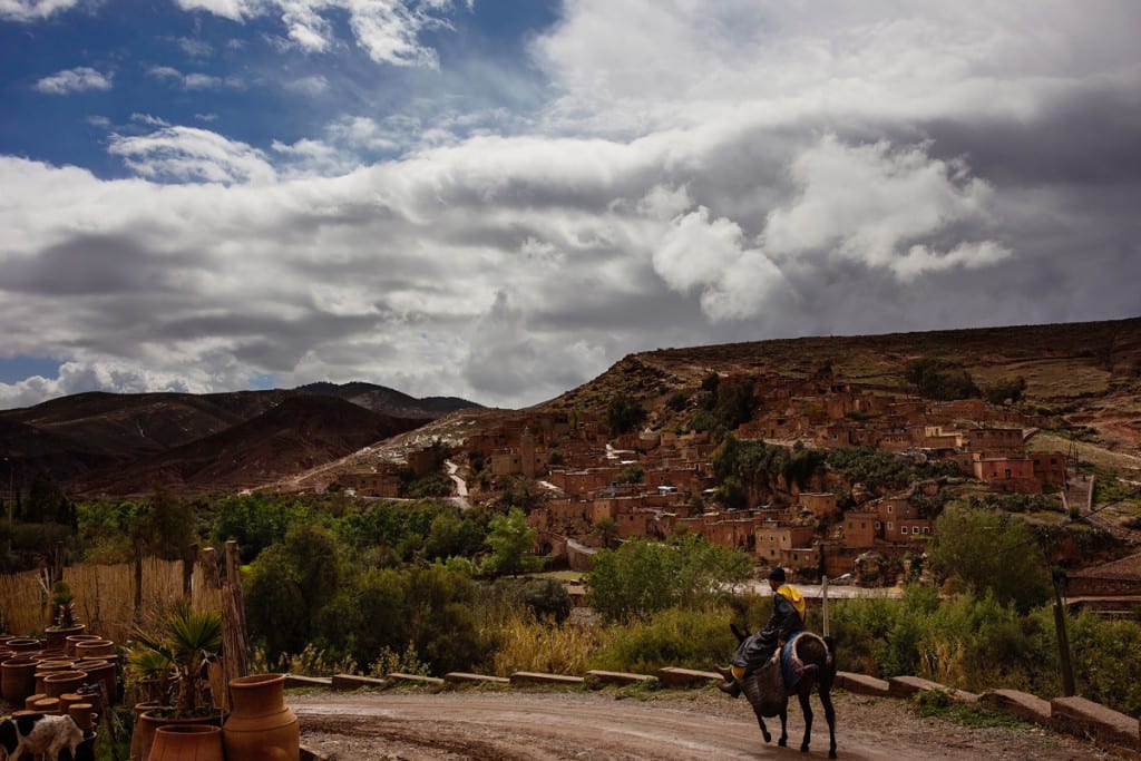 Wedding photographer in Morocco - man on mule near Imlil