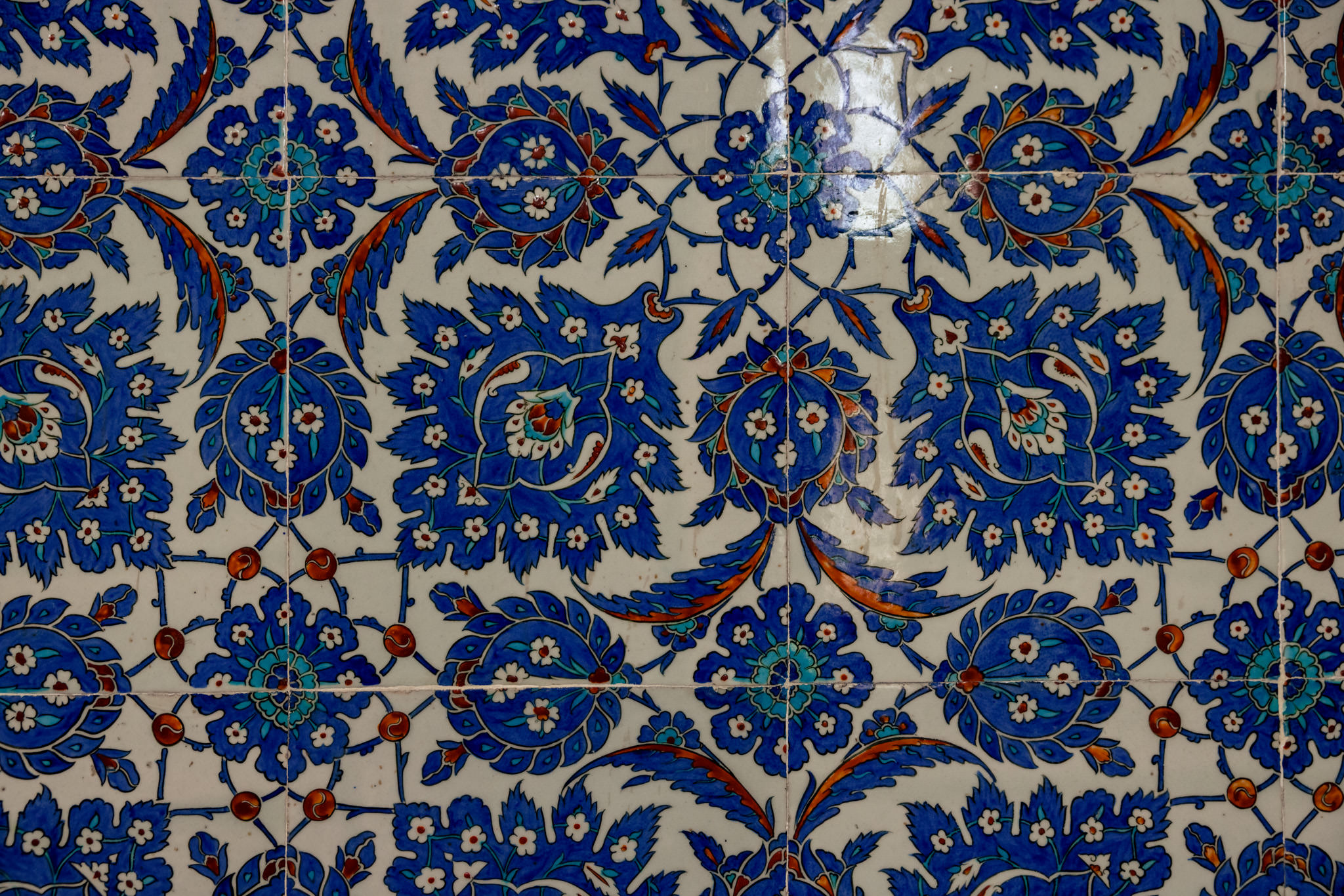 close up of floral print on Istanbul mosque tile